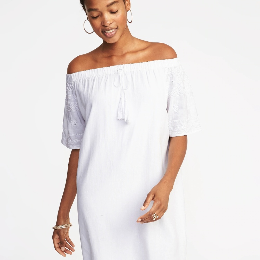 Embroidered Off-the-Shoulder Shift Dress NWT